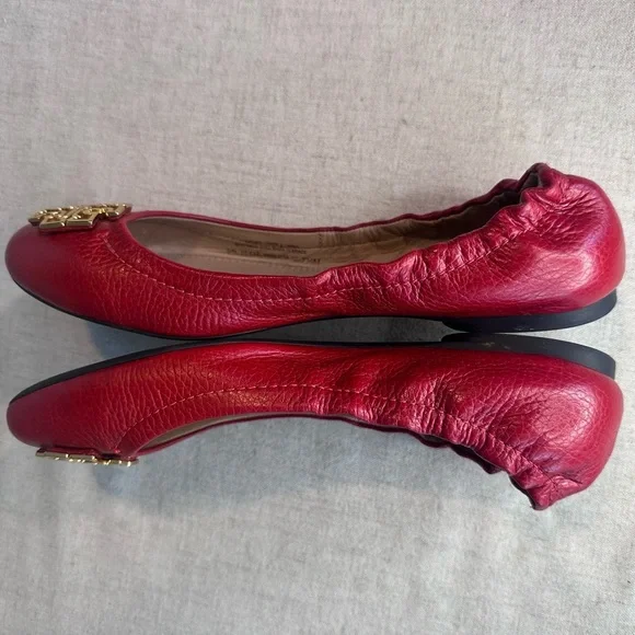 Tory Burch Red Flats with Gold Logo - Picture 5 of 9